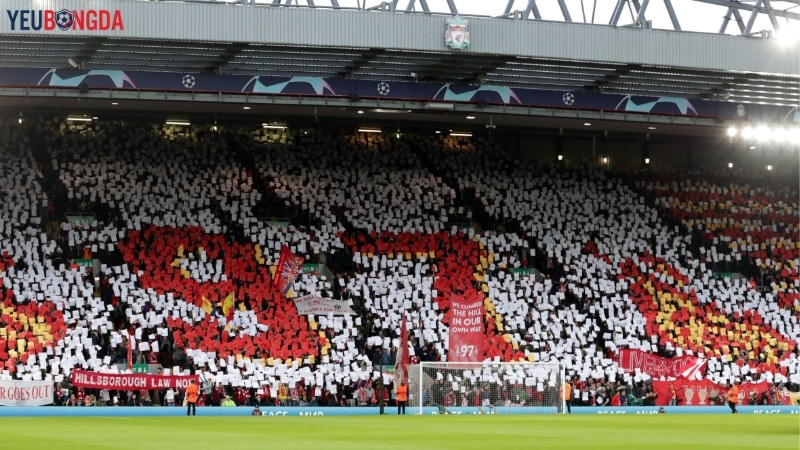 Sự kiên trì đáng nể của the KOP khiến thế giới nể phục