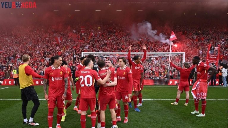 lữ đoàn đỏ là biệt danh của đội bóng nào