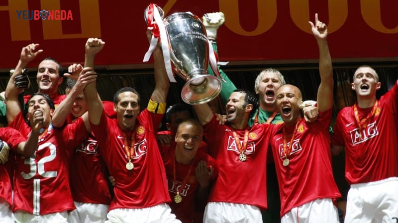 Tranh cãi xoay quanh fan MU đến từ cách cổ vũ quá cảm tính