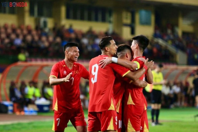 CĐV Malaysia lo lắng trước sức mạnh của ĐT Việt Nam sau trận thắng Bangladesh CĐV Malaysia lo lắng trước sức mạnh của ĐT Việt Nam sau trận thắng Bangladesh