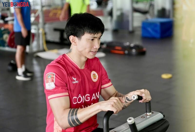 Đoàn Văn Hậu đã trải qua ngày dài hồi phục chấn thương