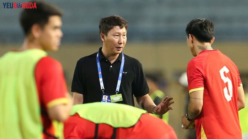 HLV Kim Sang-sik hoàn toàn hài lòng với các học trò trận gặp Bangladesh