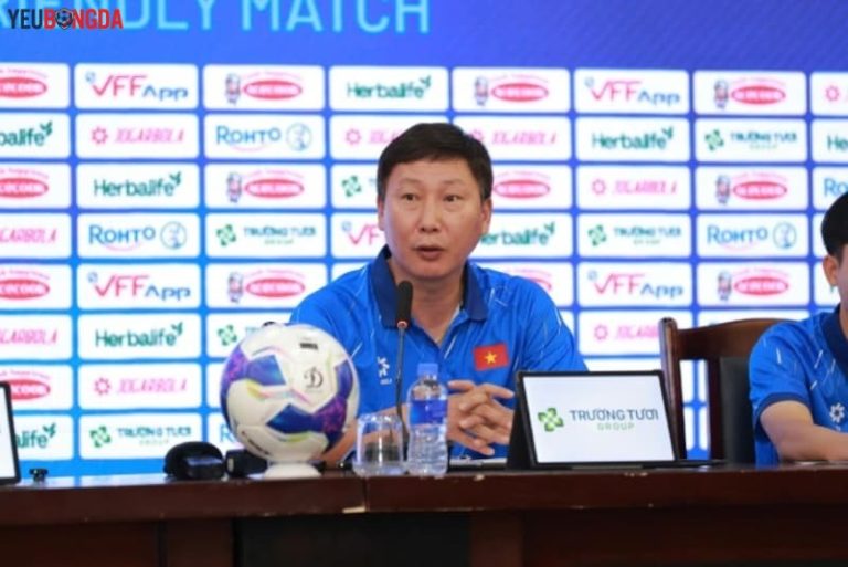 Họp báo Việt Nam vs Bangladesh 25/03 - HLV Kim Sang Sik lên tiếng