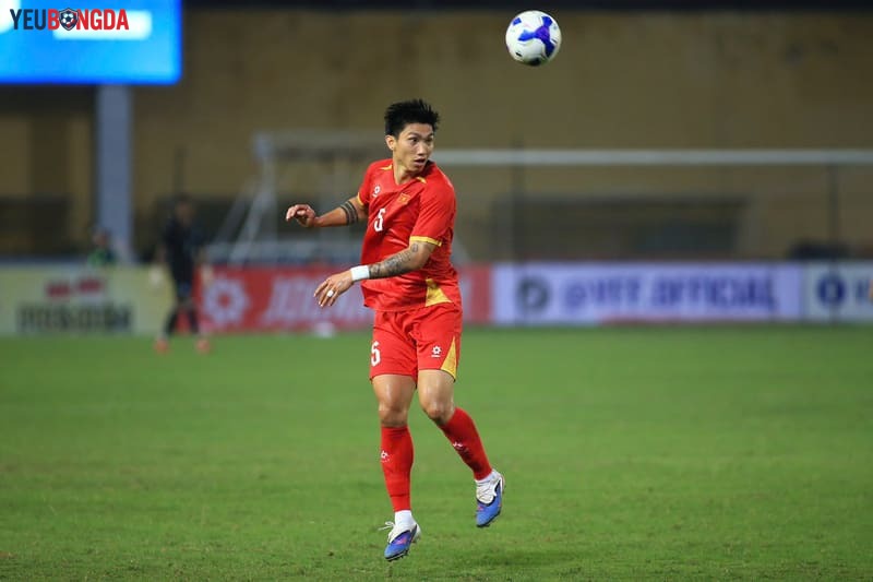 Màn tái xuất đầy cảm xúc tại sân Hàng Đẫy của Đoàn Văn Hậu