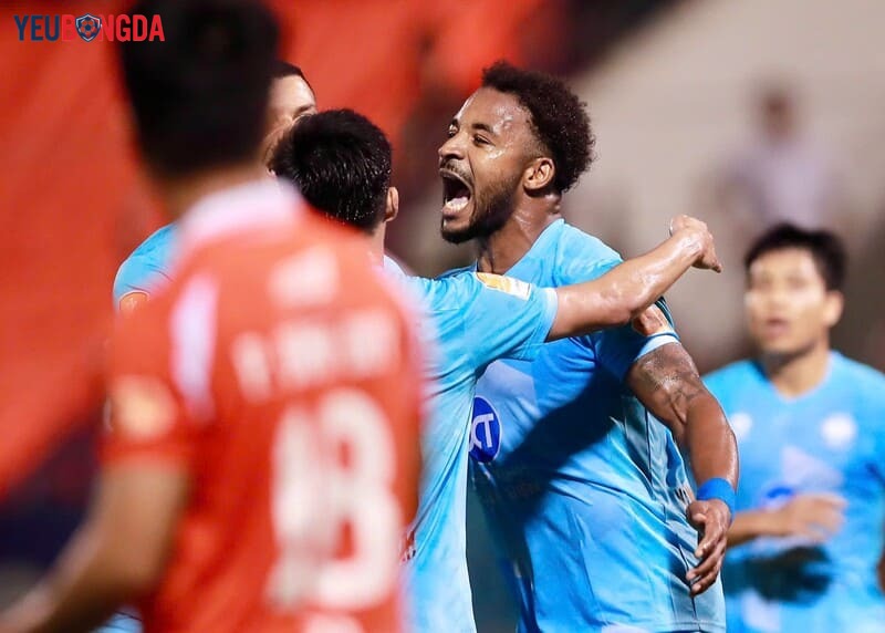 Nguyễn Xuân Son được báo chí quốc tế khen ngợi